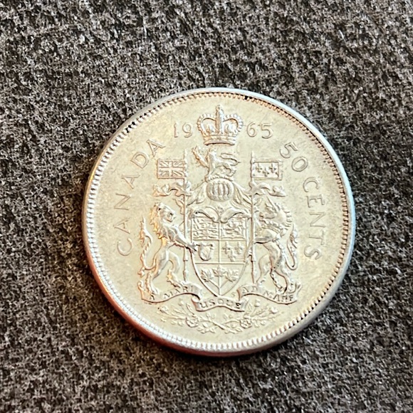 1966 silver Canada 50 cent coin - Picture 1 of 2